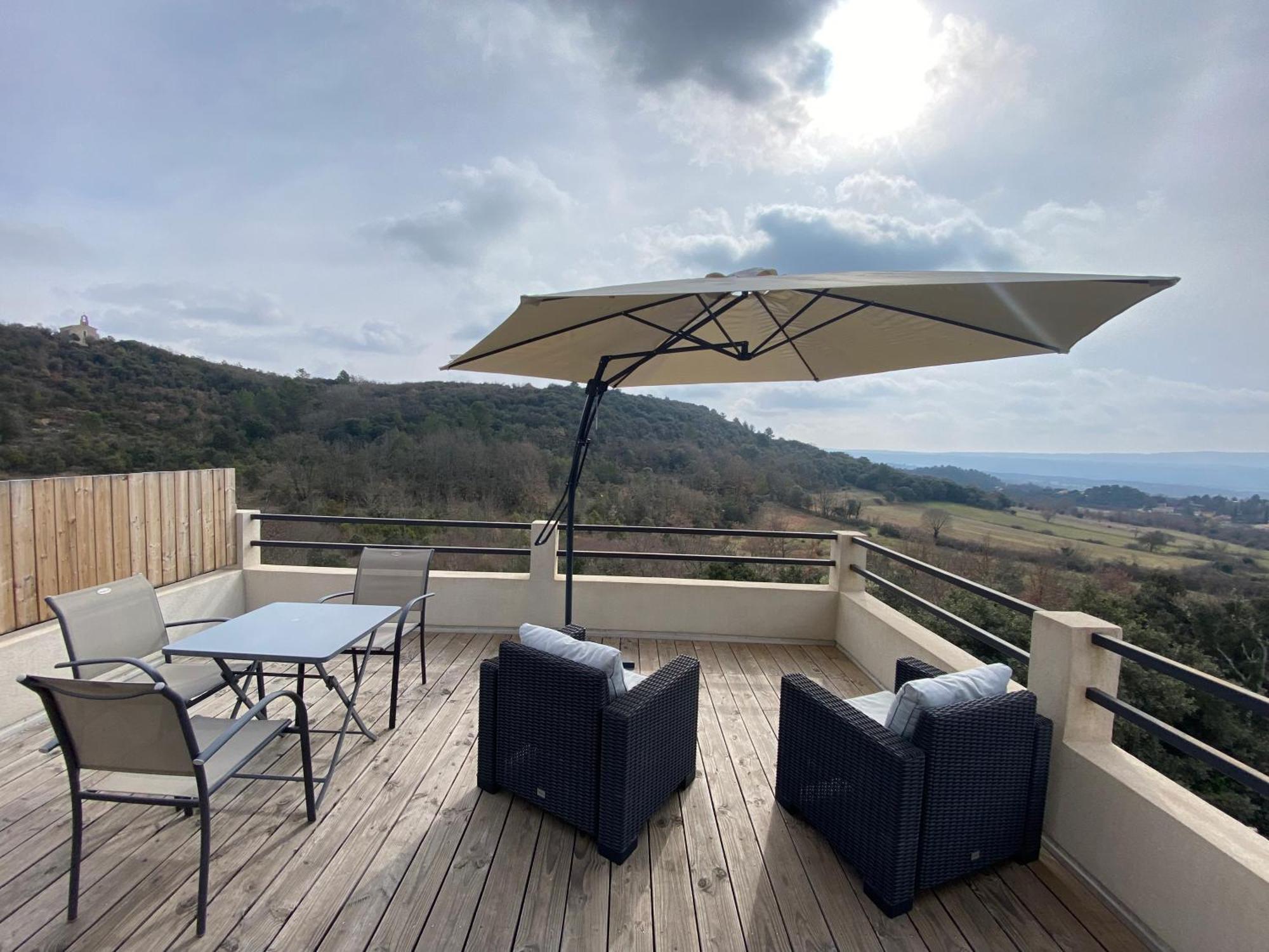 Studio Au Calme, Grande Terrasse Avec Vue Vallee Ginasservis ภายนอก รูปภาพ