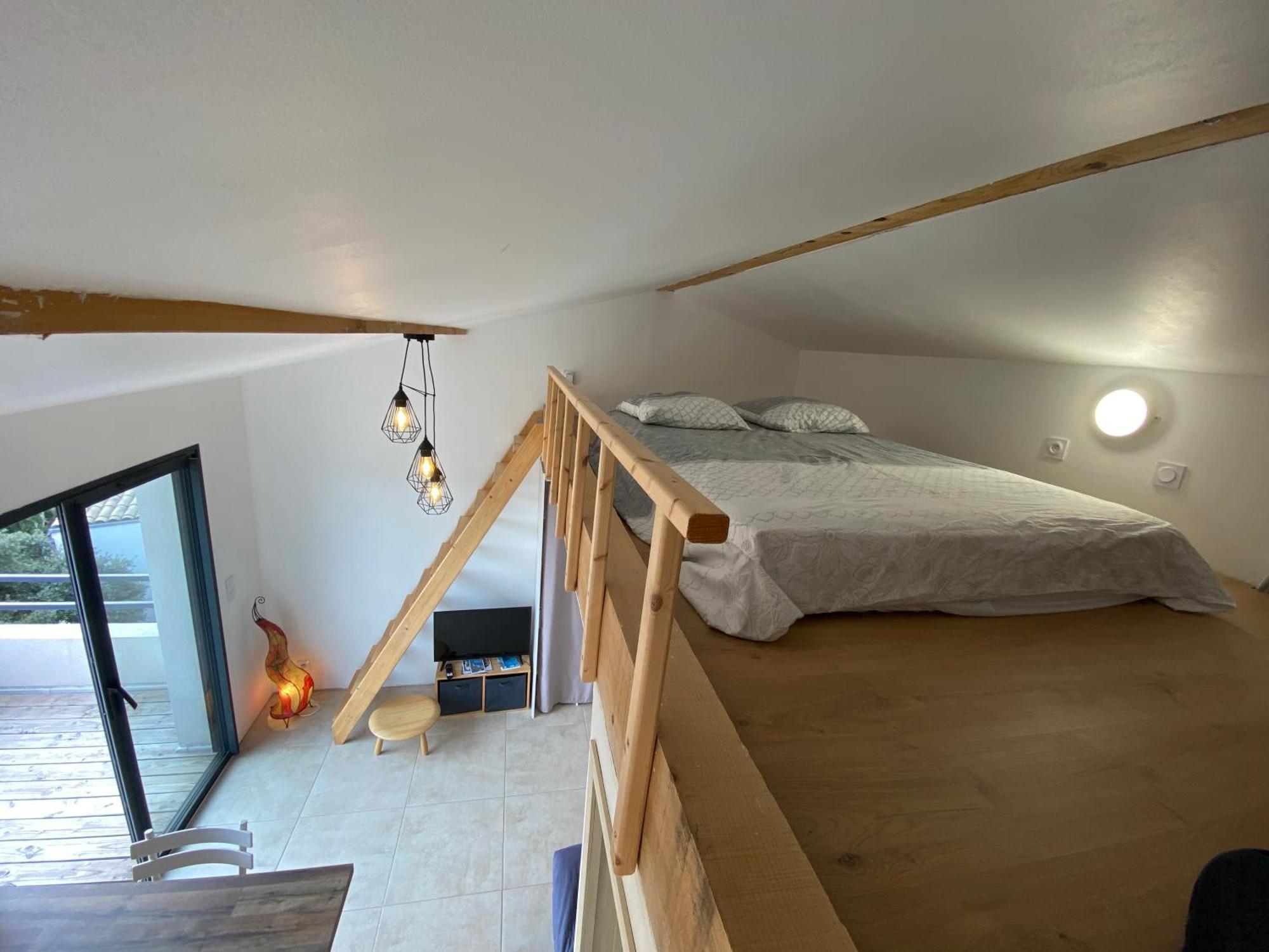 Studio Au Calme, Grande Terrasse Avec Vue Vallee Ginasservis ภายนอก รูปภาพ