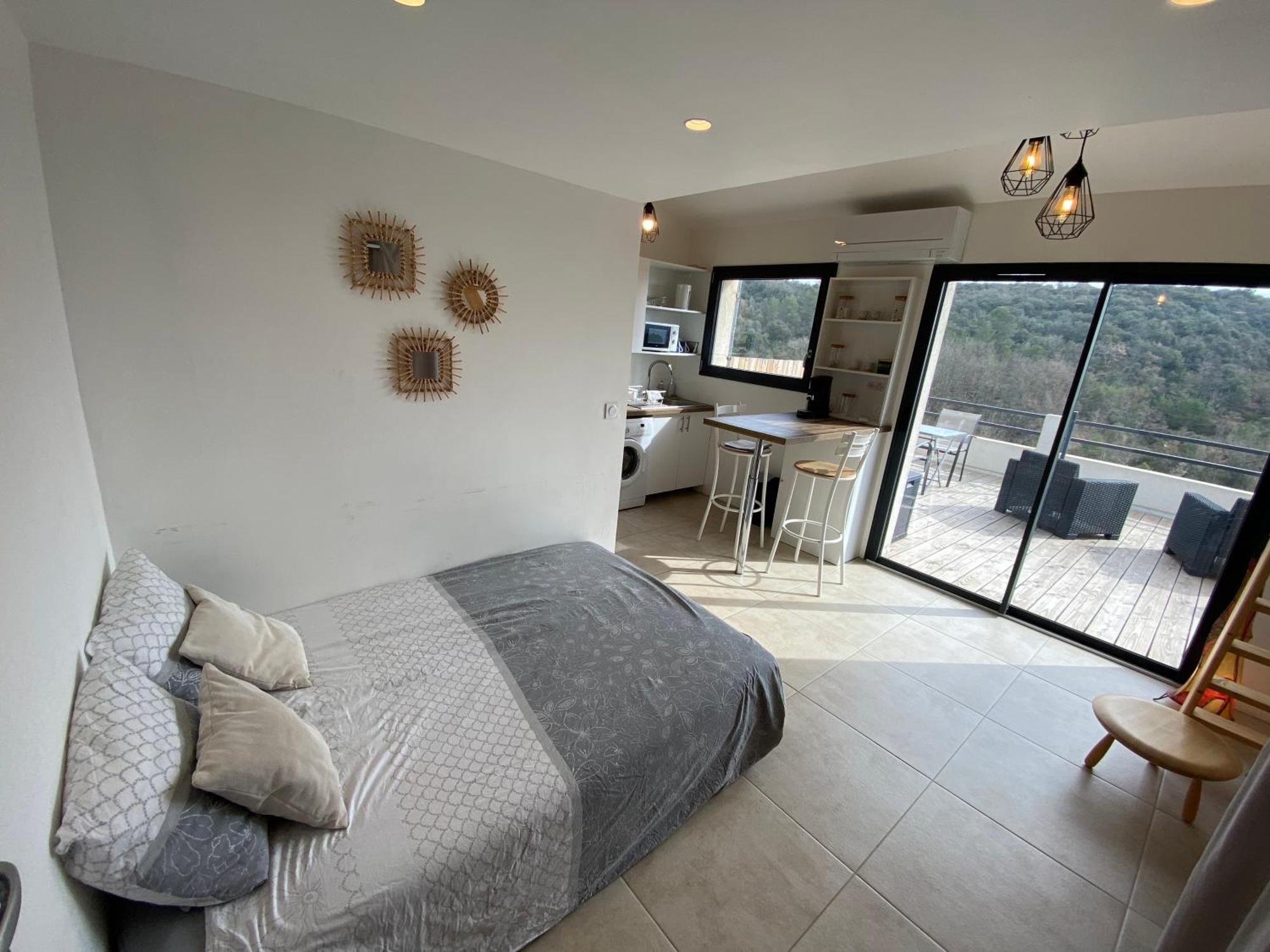 Studio Au Calme, Grande Terrasse Avec Vue Vallee Ginasservis ภายนอก รูปภาพ