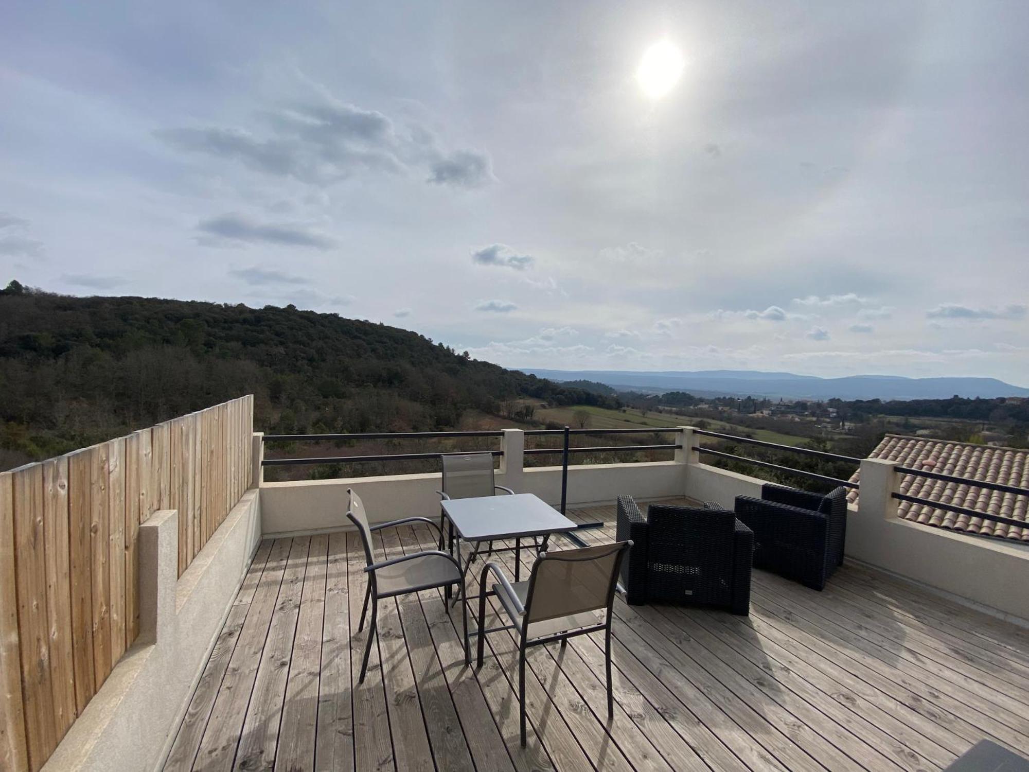 Studio Au Calme, Grande Terrasse Avec Vue Vallee Ginasservis ภายนอก รูปภาพ